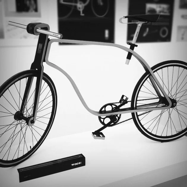 velo de bois et métal