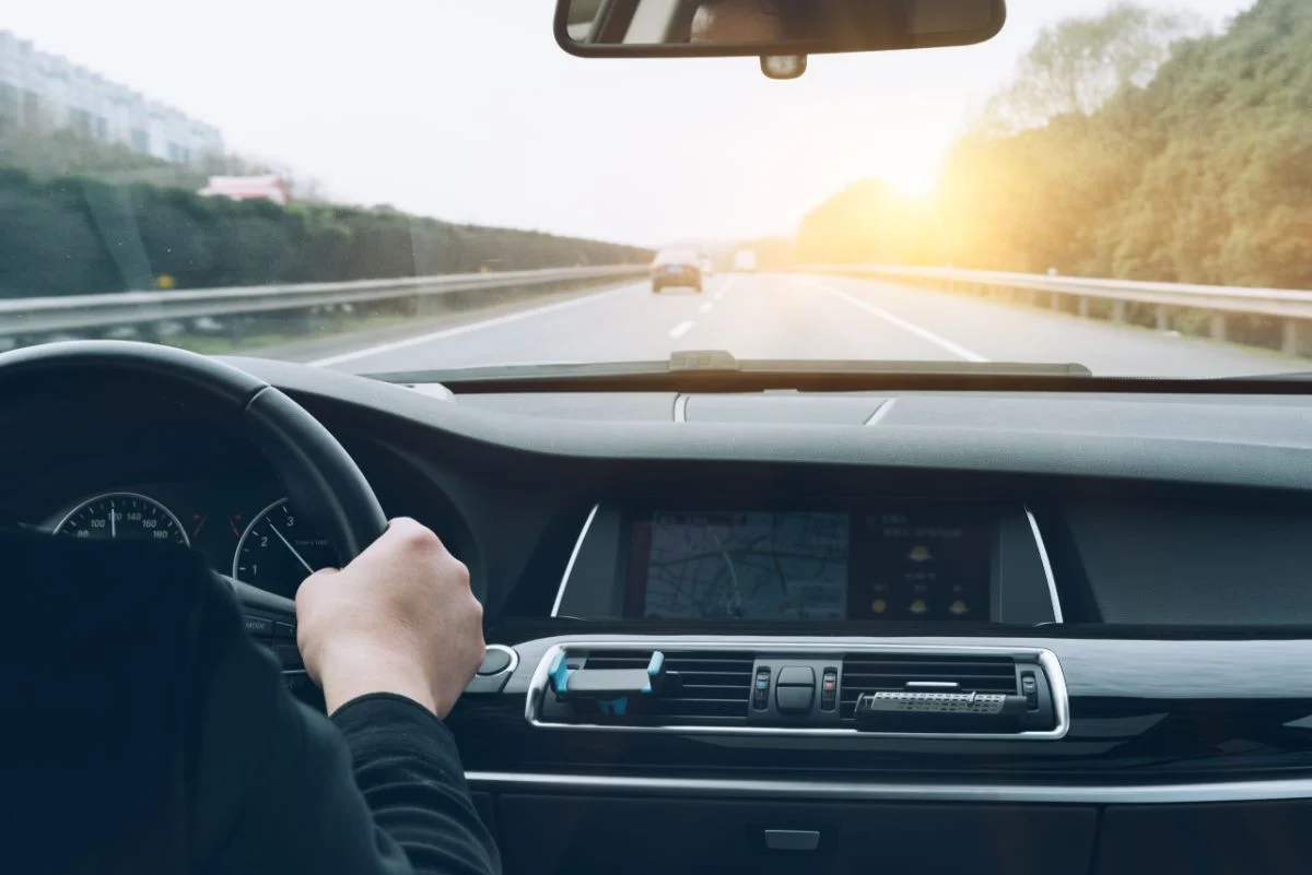 conducteur qui pratique l'écoconduite